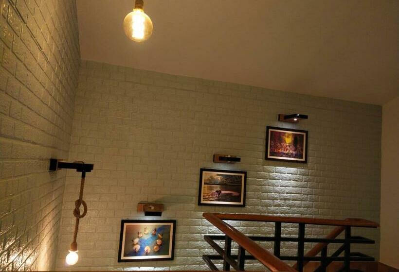 Бунгало Стандарт 3 Спальни, Charulata Residency