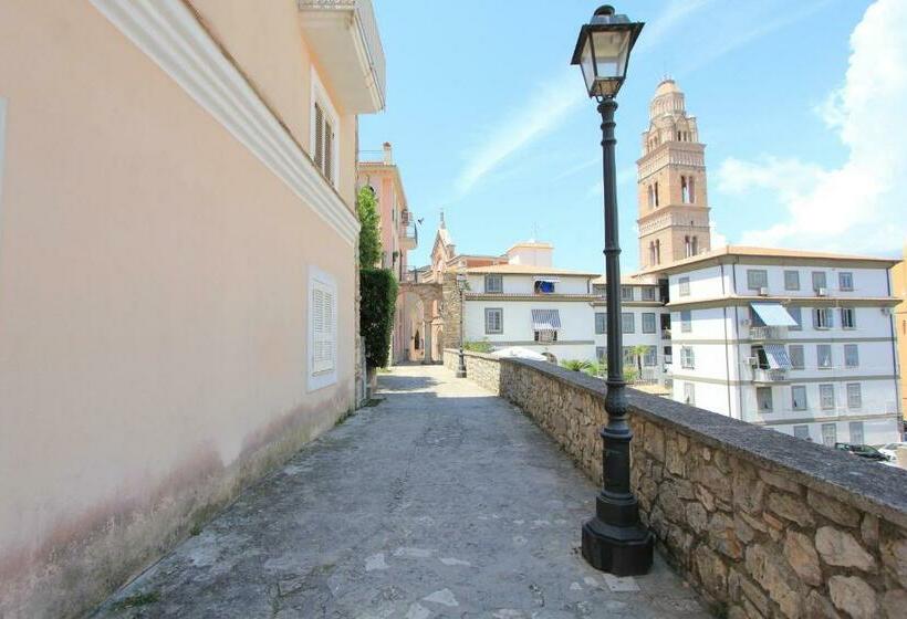 اتاق استاندارد, Sapore Di Mare Al Duomo