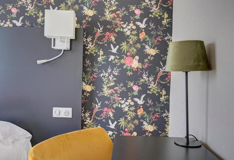 Номер Стандарт Трехместный, Brit Hotel Europ Bergerac