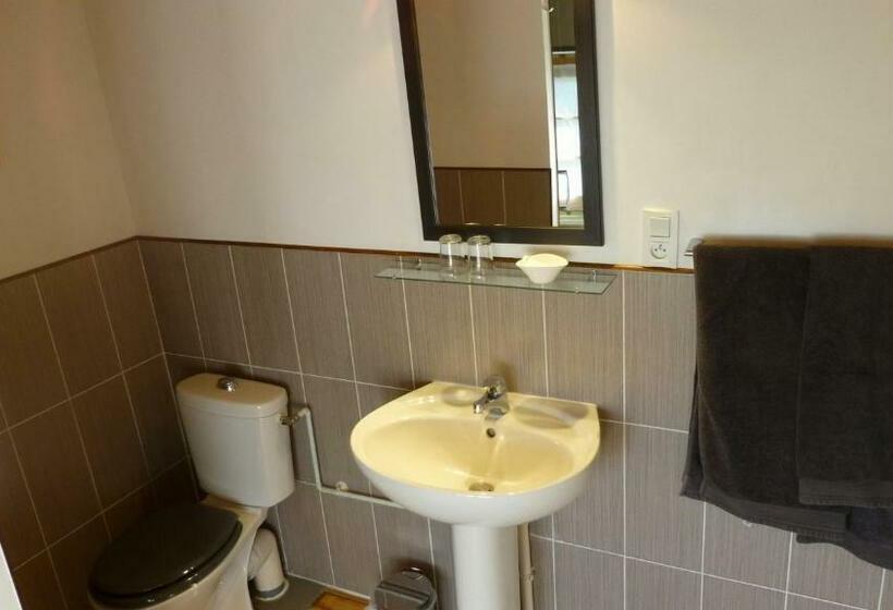 Quarto Quádruplo Estandar, Auberge De La Providence
