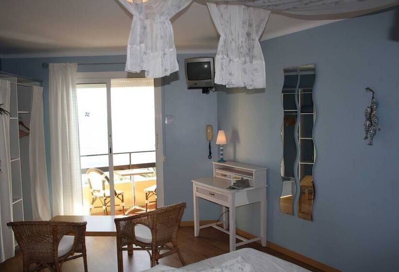 Family Suite, Cap Riviera Hotel & Restaurant Saint Aygulf