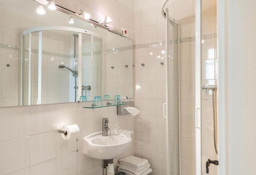 Номер Комфорт, Garlande Hôtel Avignon Centre