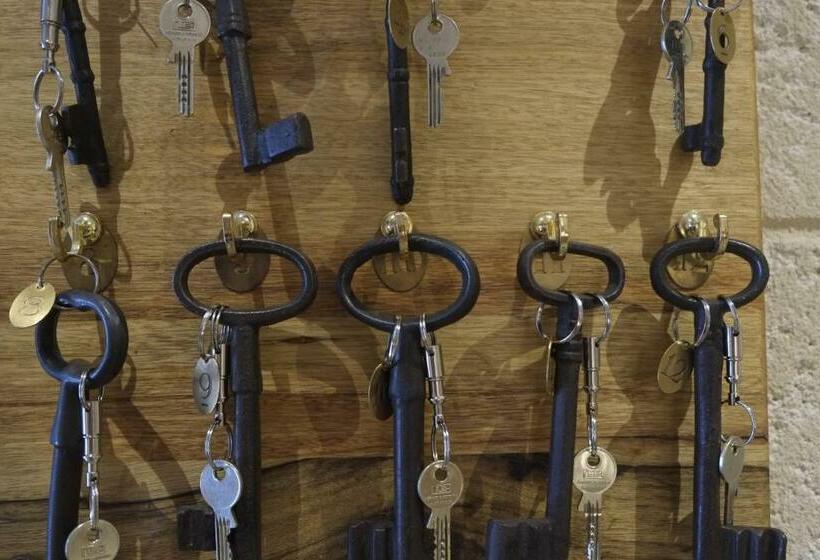 Трехместный Номер Deluxe, Garlande Hôtel Avignon Centre