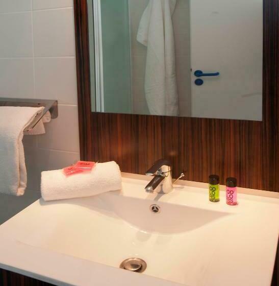 Семейный Номер Вид на Море, Hôtel Beau Rivage
