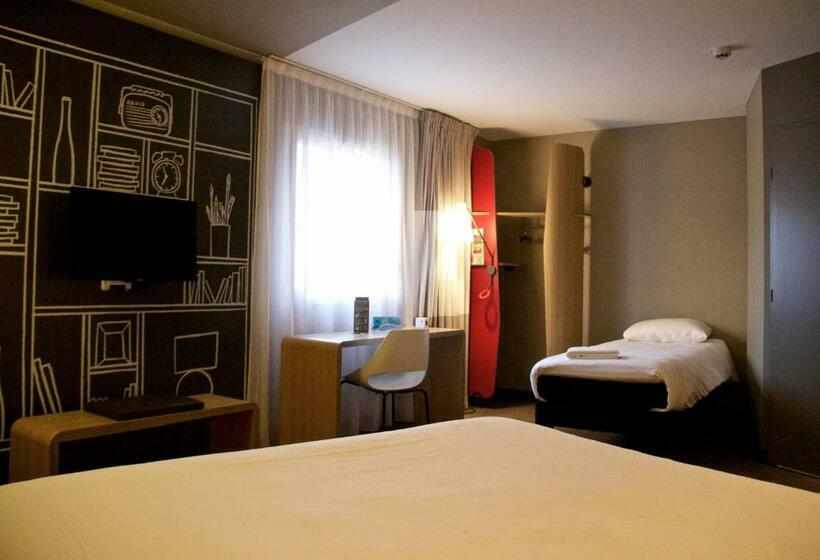 اتاق استاندارد سه نفره, Ibis Lille Centre Grand Palais