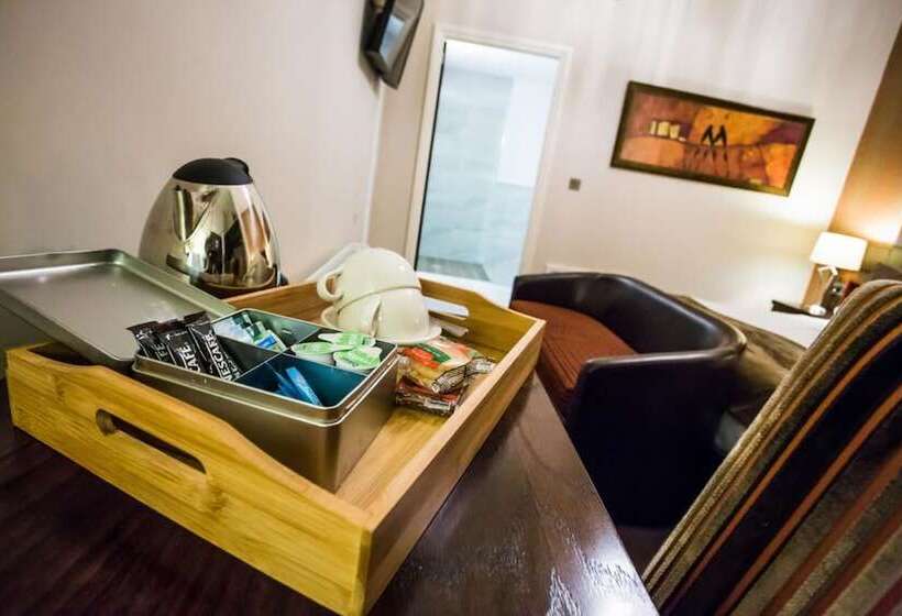 اتاق استاندارد, The Duke Of Edinburgh Hotel & Bar