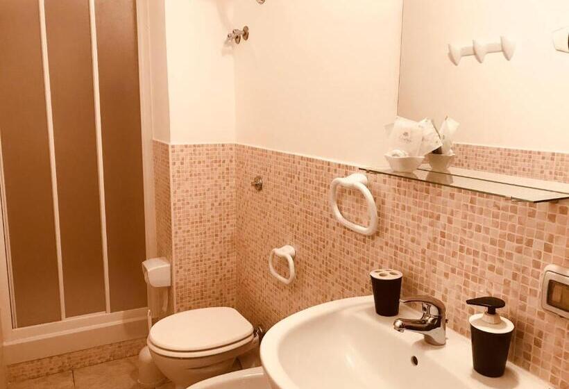 Номер Стандарт, B&b New Triscele
