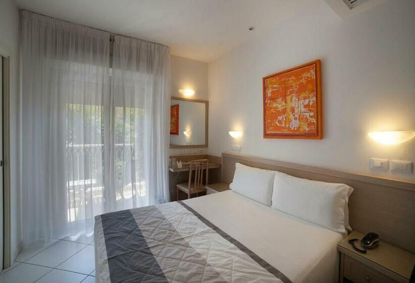 Quarto Estandar, Gala