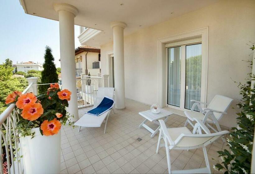 Quarto Deluxe, Gala
