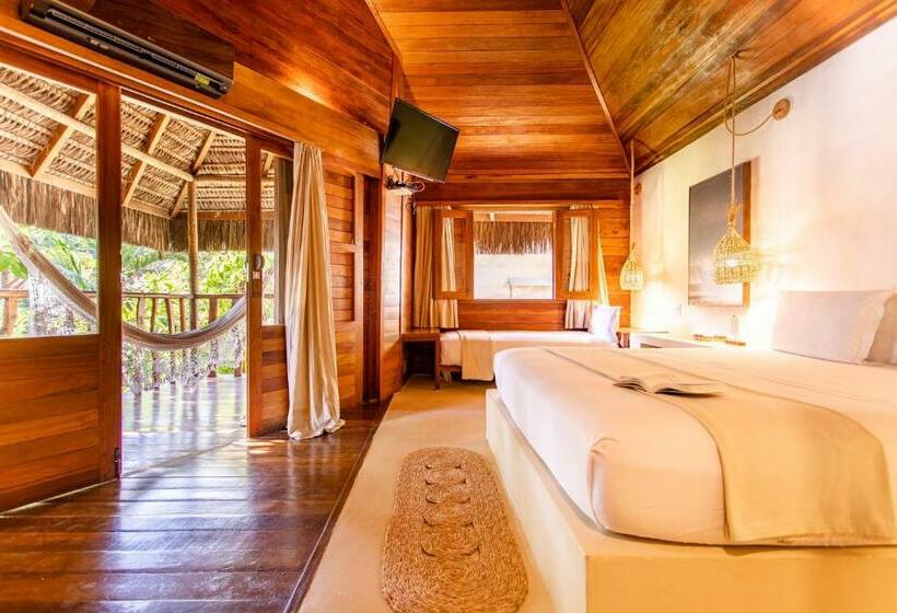 Deluxe Bungalow, Hurricane Jeri