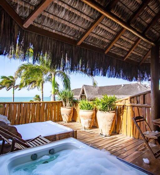 Deluxe Bungalow, Hurricane Jeri