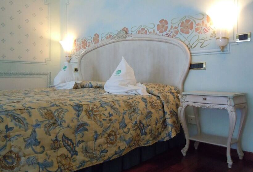 Люкс, Suite Hotel Nettuno