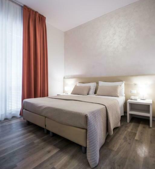 Chambre Triple Classique, Touring