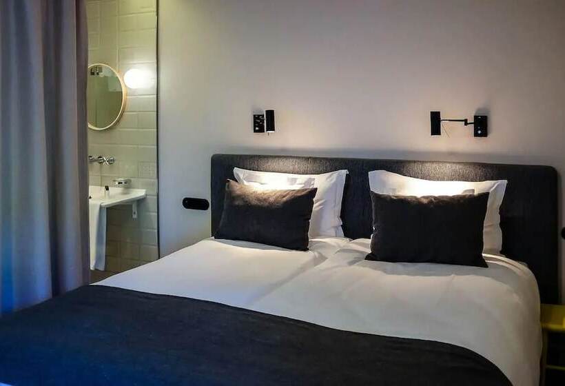 Номер бизнес-класса, Relais & Châteaux Hotel Quadrille   Adults Only
