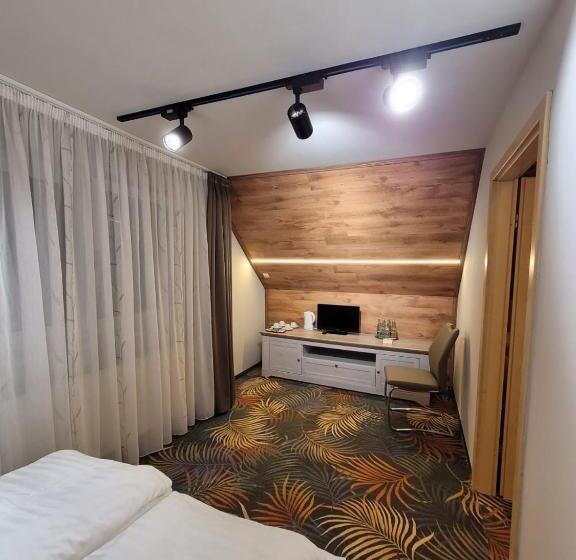 Семейный Номер, Ambiente Hotel Garni
