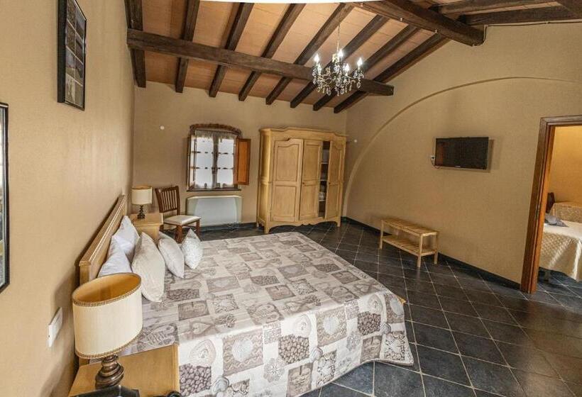 اتاق خانوادگی با چشم‌انداز باغ, Albergo La Luna