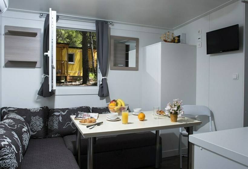 침실 2개 주택, Mobile Homes Baško Polje Campground