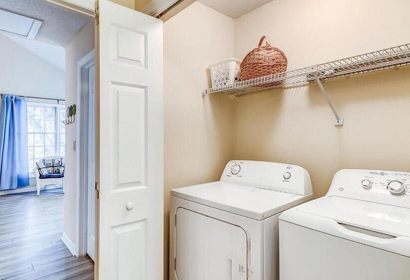 Апартаменты 2 Спальни, Evian At Shipyard By Hilton Head Accommodations