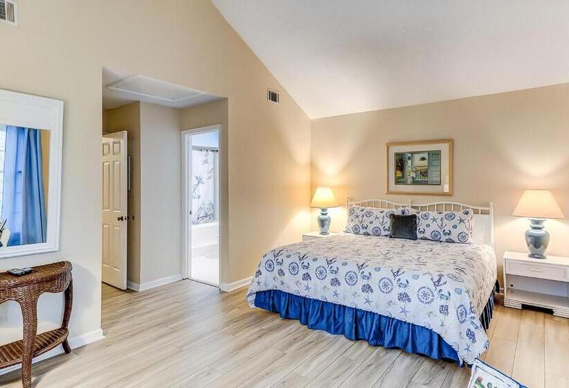 Апартаменты 2 Спальни, Evian At Shipyard By Hilton Head Accommodations