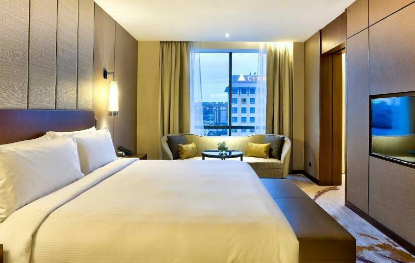 이그제큐티브 스위트, Hilton Kota Kinabalu