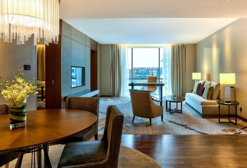이그제큐티브 스위트, Hilton Kota Kinabalu