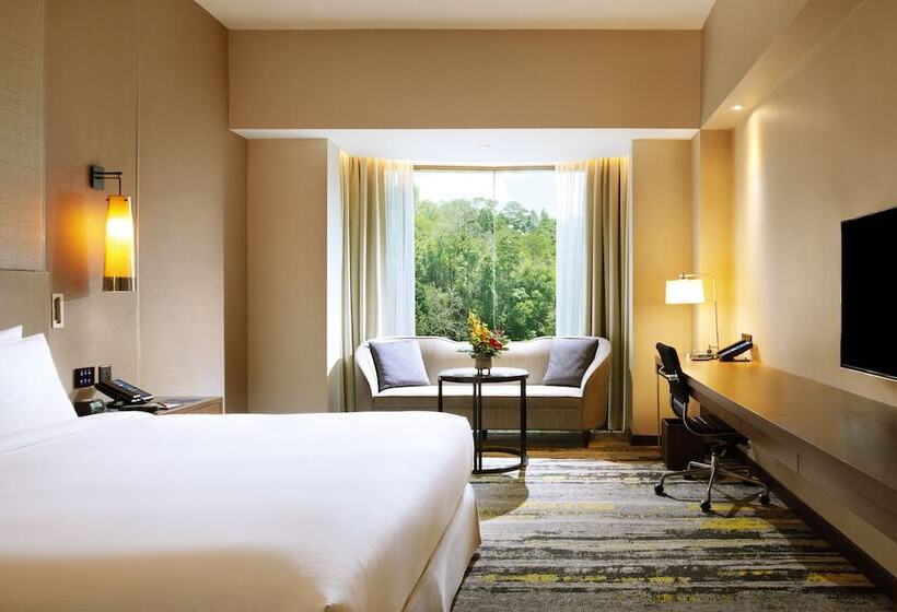 디럭스 룸, Hilton Kota Kinabalu