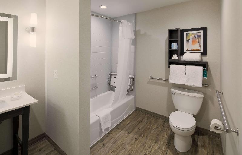 سوئیت با تخت بزرگ, Homewood Suites By Hilton Topeka