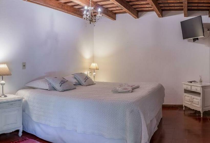 Quarto Estandar, Posada De La Flor