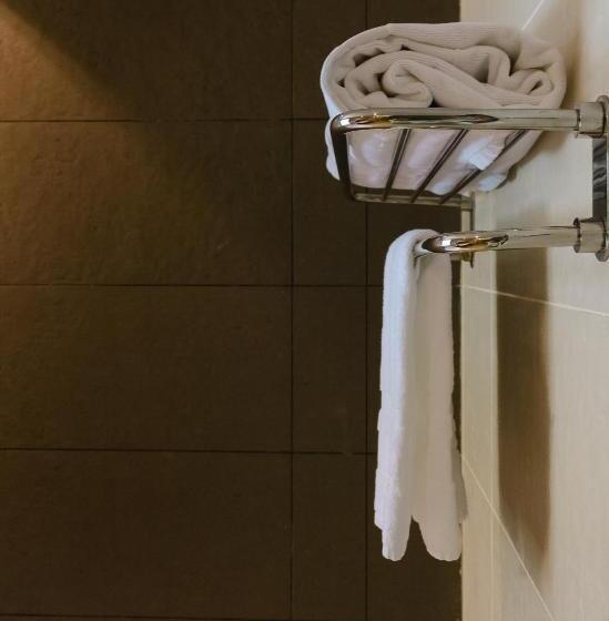 ویلای 3 خوابه, Terracotta Hotel & Resort Dalat