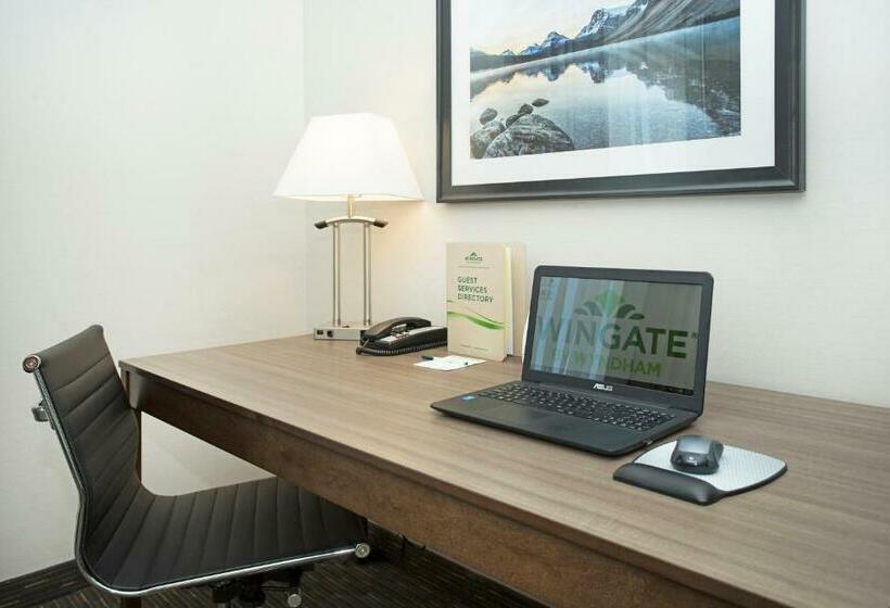 スタンダードルーム, Wingate By Wyndham Calgary Airport