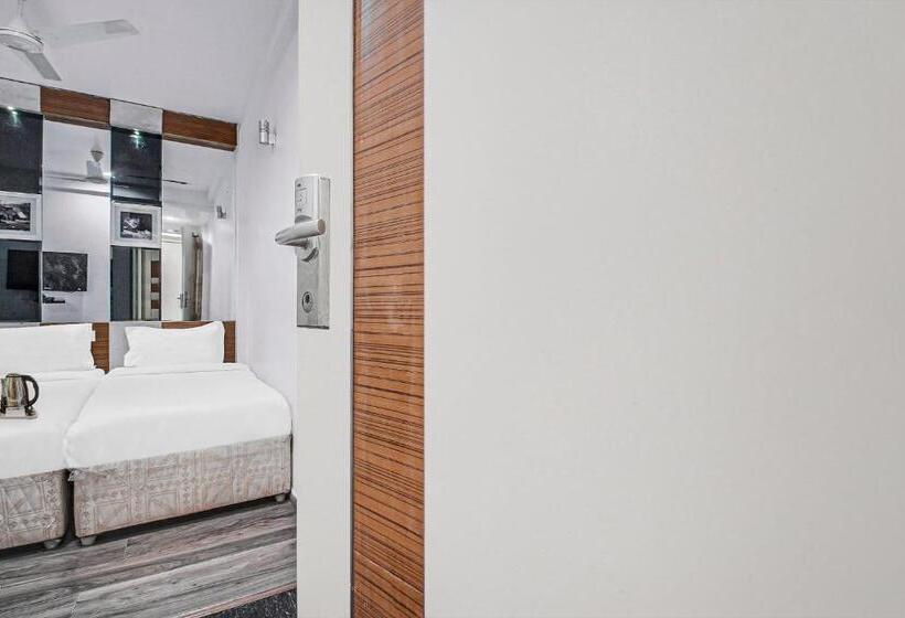 スタンダードルーム, Townhouse Eaglewood Gachibowli