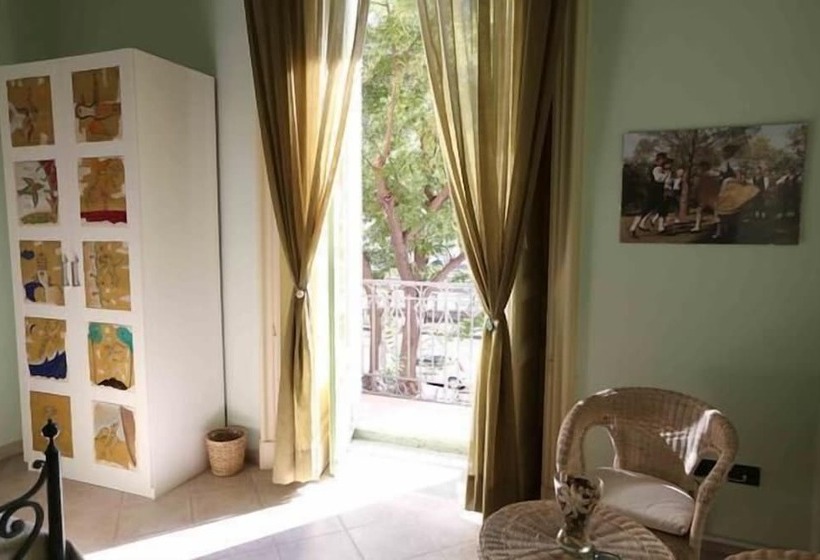 غرفة قياسية ثلاثية, Promenade B&b