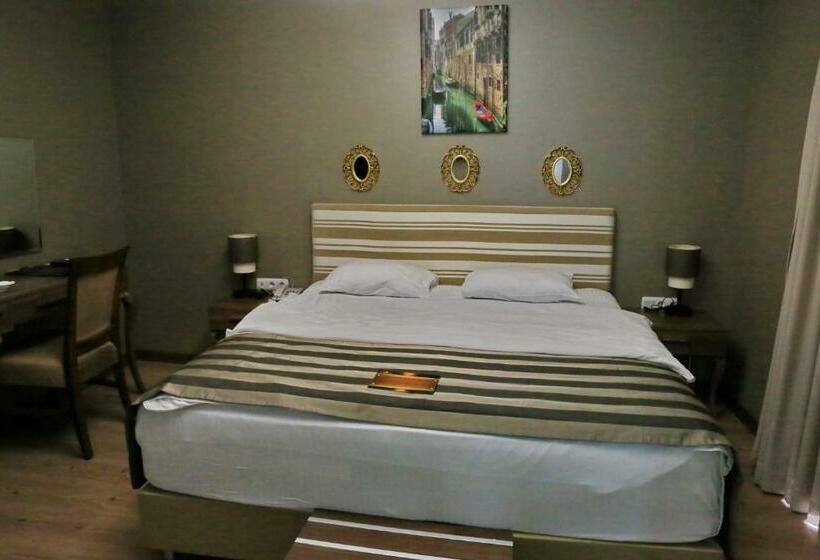 اتاق استاندارد, Adana City Boutique