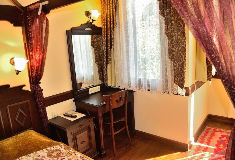 スタンダードトリプルルーム, Alp Guesthouse