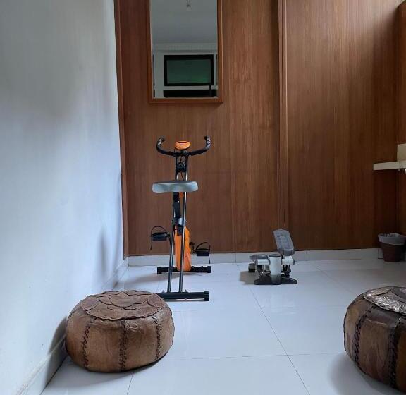 デラックストリプルルーム, Eagle S Residence