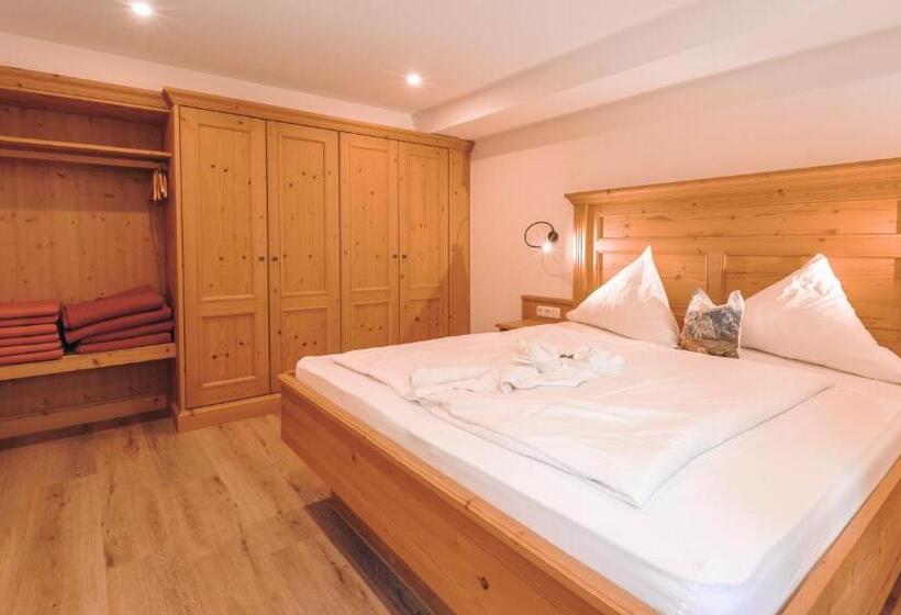 Apartamento 2 Quartos com Terraço, Ferienhaus Und Landhaus Berger