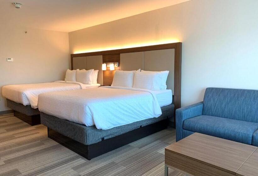 Люкс, Holiday Inn Express & Suites Danville, An Ihg