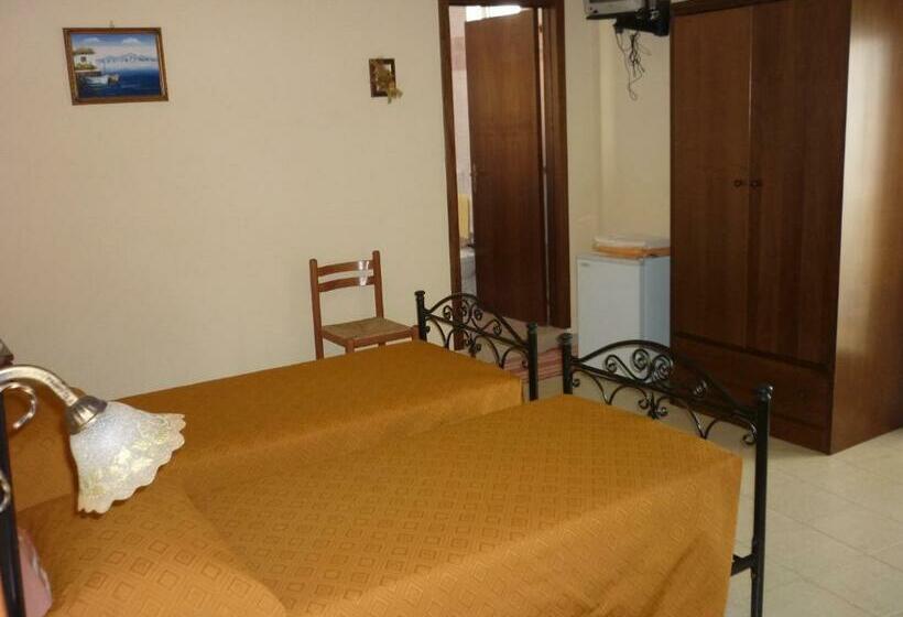 标准间, Albergo Vittoria