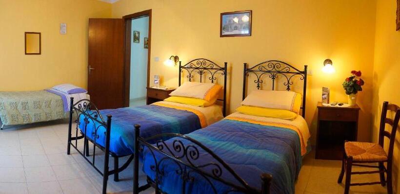 Номер Стандарт Трехместный, Albergo Vittoria