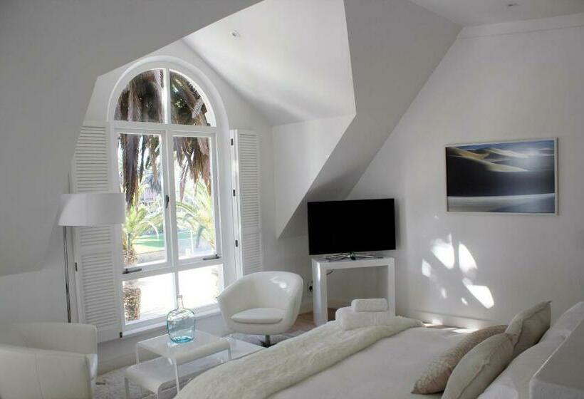 سوییت, Swakopmund Luxury Suites