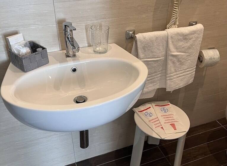 اتاق کلاسیک, Suite 39 B&b