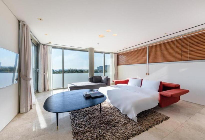 Вилла 1 Спальня, Bayhill Pool & Villa