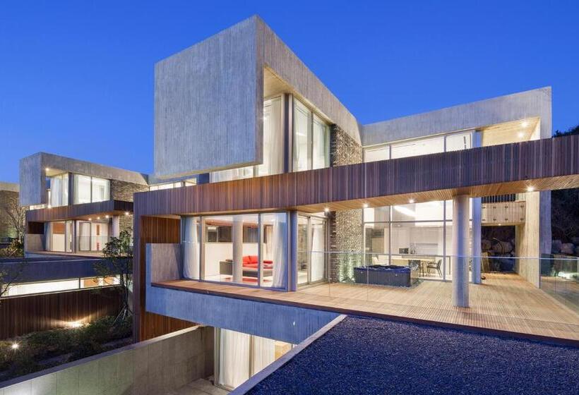 Вилла 1 Спальня, Bayhill Pool & Villa