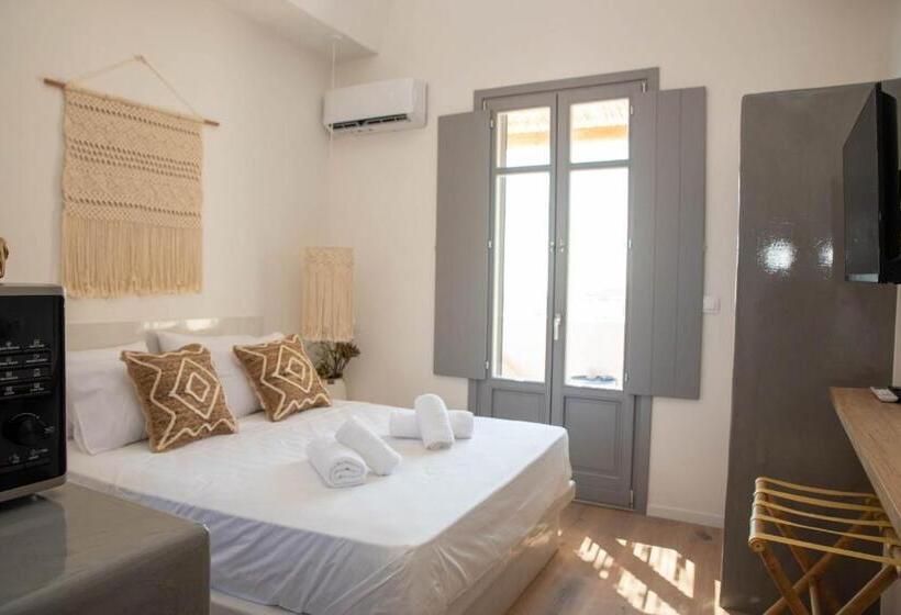 디럭스 룸, Aidani Luxurious Rooms