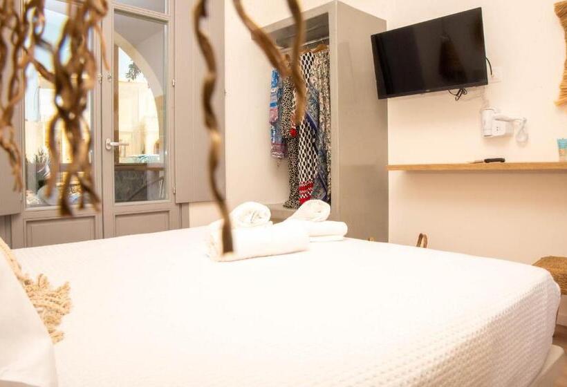 디럭스 룸, Aidani Luxurious Rooms