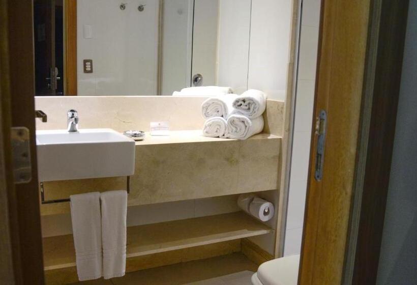 Quarto Quádruplo Deluxe, Atlantico Travel Copacabana
