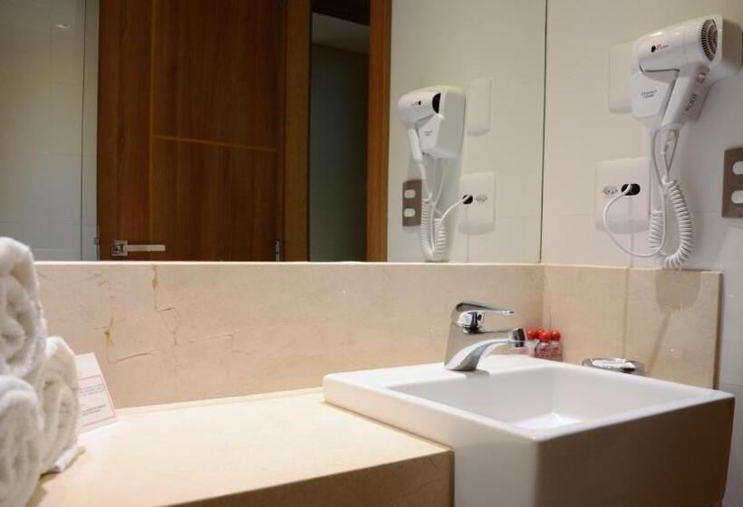 Quarto Triplo Deluxe, Atlantico Travel Copacabana