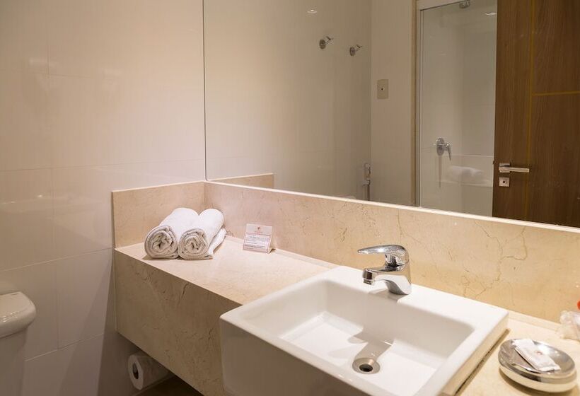 Quarto Triplo Estandar, Atlantico Travel Copacabana