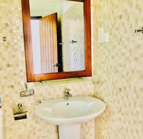 Номер Deluxe Вид на Бассейн, Ceylan Lodge