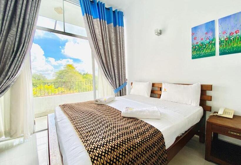 Номер Deluxe Вид на Бассейн, Ceylan Lodge